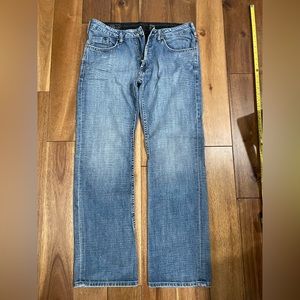 Buffalo David Bitton Driven 32x32